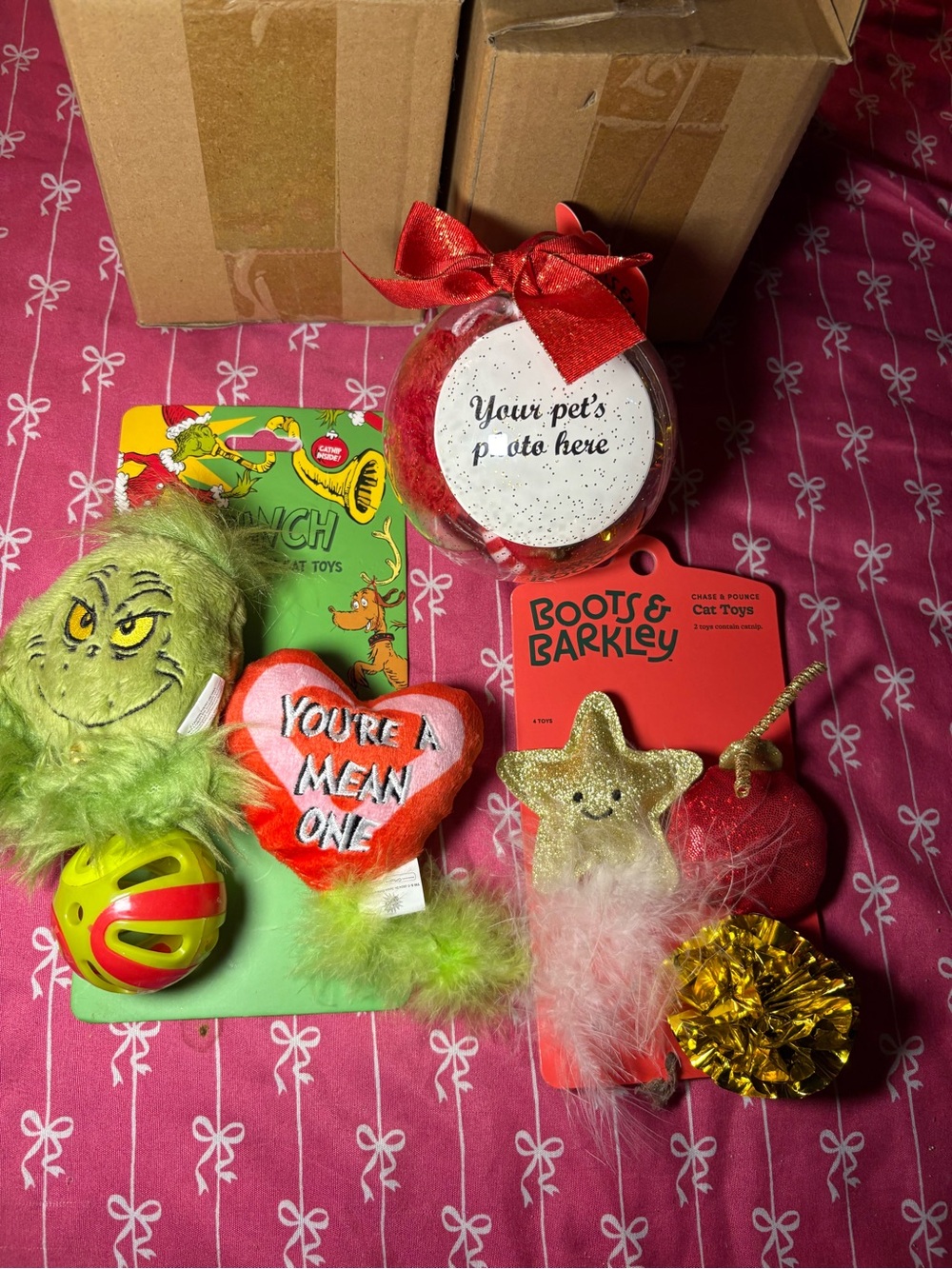 Boots & Barkley Red and Green Holiday Pet Toy Assortment